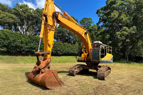 machinery hire image